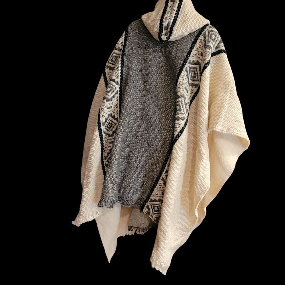 Wool Blend Poncho/Cape Boho With Geometric Pattern Hood & Buttons Beige & Gray - Picture 4 of 14